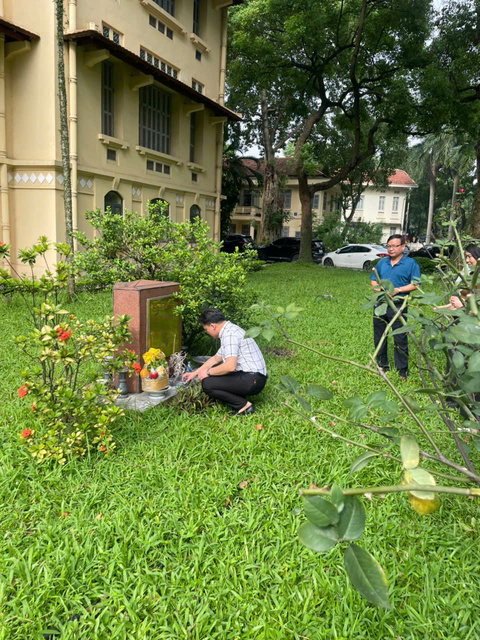 z6839134749616 757f7f3f0e53a5389e7d73225d224361