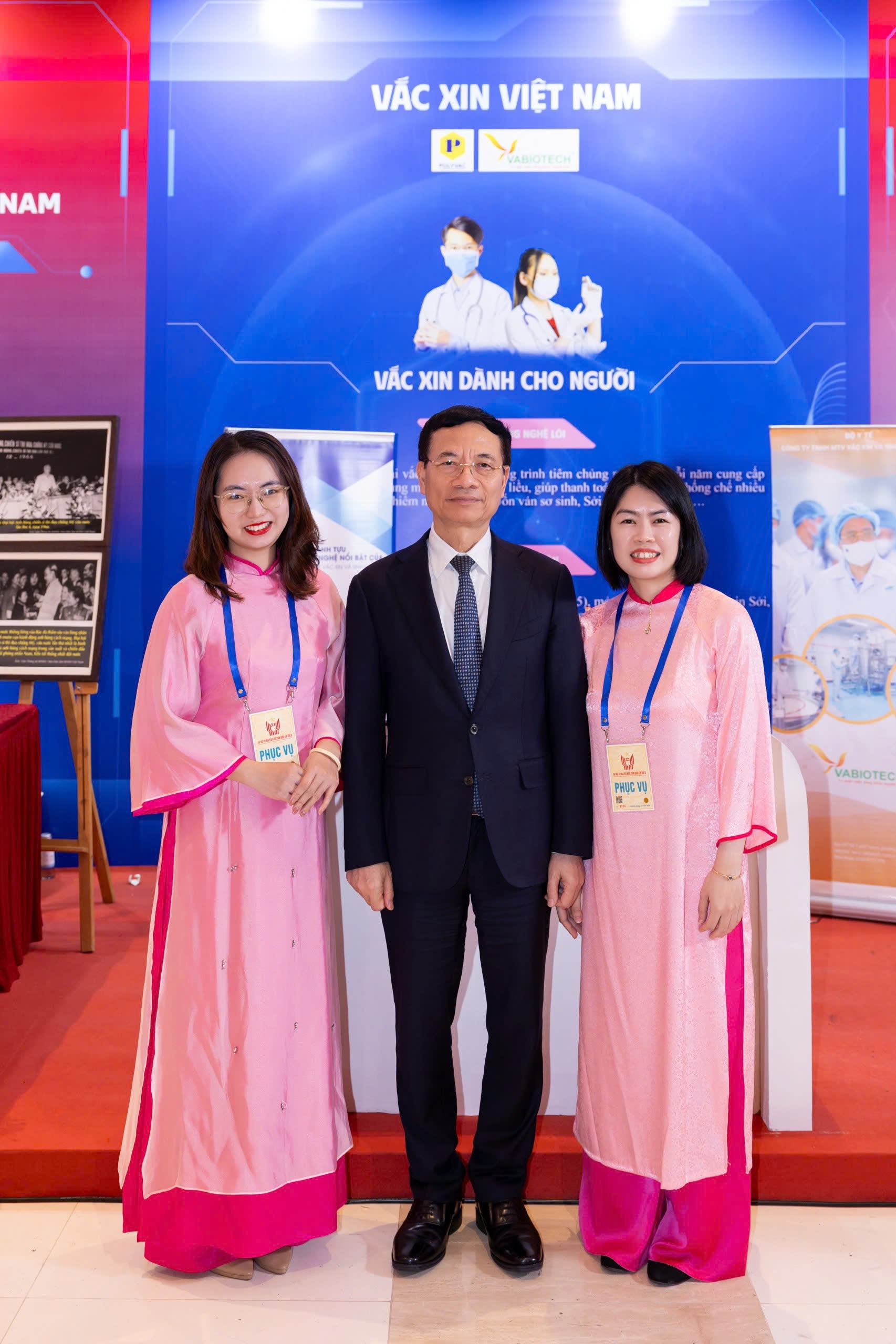 z7373087036732 e9805c98700ee8b2f6d4e570fb3707d2